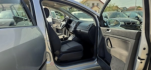 Vw Golf 5 Plus an 2006 motor 1400 cm3 benzina motor simplu clima - imagine 9