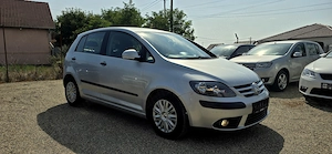 Vw Golf 5 Plus an 2006 motor 1400 cm3 benzina motor simplu clima