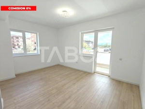 Apartament 3 camere decomandat - 2 bai - balcon - parcare - intabulat - imagine 2