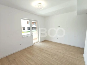 Apartament 3 camere decomandat - 2 bai - balcon - parcare - intabulat - imagine 13