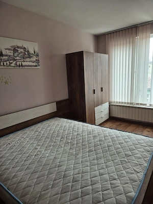 Apartament de închiriat cu 2 camere în zona Lujerului
