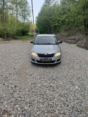 Vând Skoda Fabia 2 facelift euro 5 benzina  - imagine 3