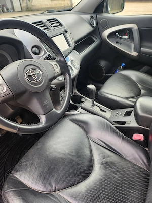 Toyota RAV4 - imagine 5