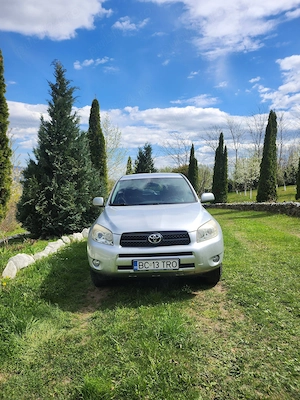 Toyota RAV4 - imagine 2