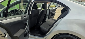 Vw Jetta an 2012 motor 1600 cm3 diesel 105 c,p euro 5 Navi clima Garantie  - imagine 6