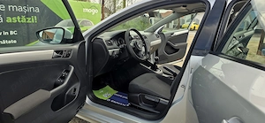 Vw Jetta an 2012 motor 1600 cm3 diesel 105 c,p euro 5 Navi clima Garantie  - imagine 5