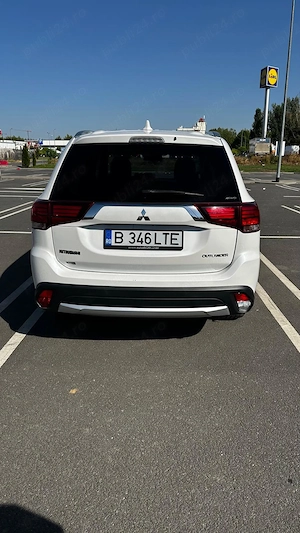 Mitsubishi Outlander 2.2 Litre DI-D AWD Instyle Aut. - imagine 5
