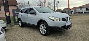 Nissan Qashqai 7 locuri an 2010 motor 1600 cm3 benzina clima 
