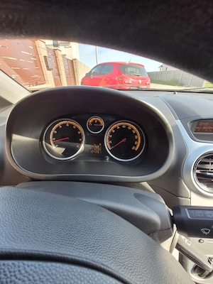Vand Opel Corsa D 2011 - imagine 8
