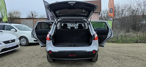 Nissan Qashqai 7 locuri an 2010 motor 1600 cm3 benzina clima  - imagine 8