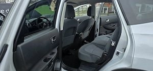 Nissan Qashqai 7 locuri an 2010 motor 1600 cm3 benzina clima  - imagine 7