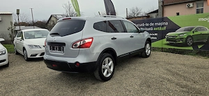 Nissan Qashqai 7 locuri an 2010 motor 1600 cm3 benzina clima  - imagine 5