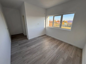 Duplex modern in Mosnita. La cheie. Aproape de Carrefour. Asfalt. - imagine 10