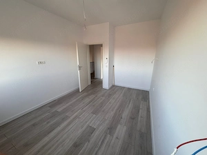 Duplex modern in Mosnita. La cheie. Aproape de Carrefour. Asfalt. - imagine 13
