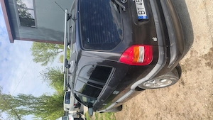 Vînd Opel zafira