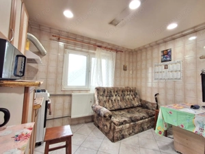 De Vanzare Apartament cu 3 camere  an constructie 1989  Vitan Mall - imagine 13