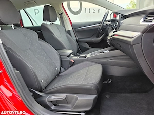 Skoda Octavia 2.0 TDI DSG Style - imagine 9