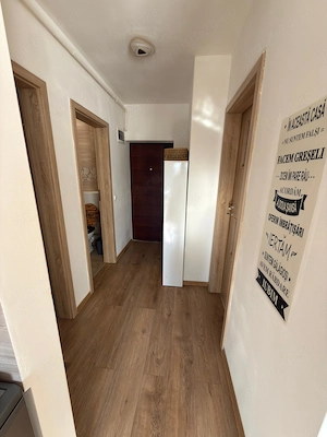 PROPRIETAR Vând apartament 3 camere , 54 mp - imagine 9
