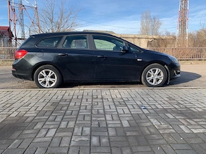 Opel Astra J 2013 break - imagine 2