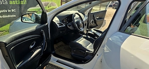 Renault Megane an 2010 motor 1400 cm3 benzina euro 5 toate schimburile la zi Garantie  - imagine 8