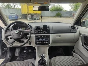 Skoda Fabia benzina 12 EURO 5 FAB 2012 - imagine 3
