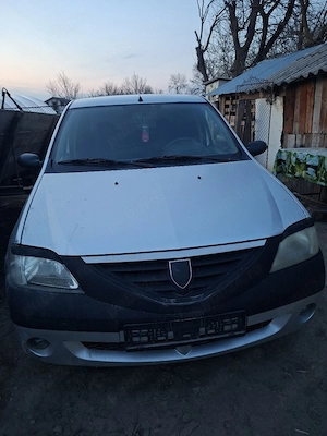 Dezmembrez Dacia Logan 