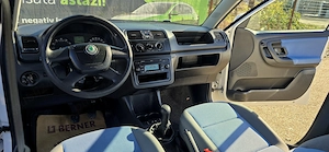 Skoda Fabia an 2010 motor 1200 cm3 benzina euro 5 clima incalzire scaune  - imagine 8