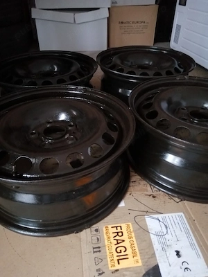 Vand 4 jant otel 205 16 wv golf 4 - imagine 3