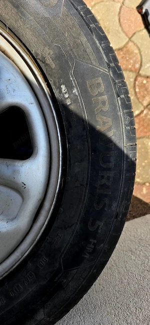 Jante Dacia Duster 5 x 114,3 cu cauciucuri Bravuris 215 65 R16 V XL an 2019