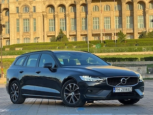 Volvo V60 2020 Momentum Proprietar Cutie Automata - imagine 2