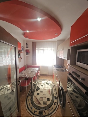 vand apartament 2 camere - imagine 3