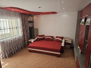 vand apartament 2 camere - imagine 2