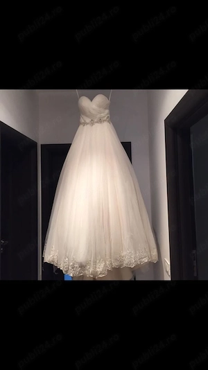 Vand rochie de mireasa deosebita, designer Amanda Di Velli
