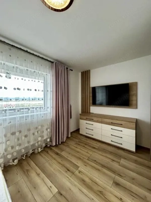 Penthouse Exclusiv cu Terasă Panoramică și Vedere la Lac  - imagine 10