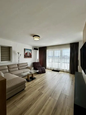 Penthouse Exclusiv cu Terasă Panoramică și Vedere la Lac  - imagine 2