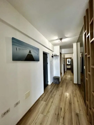 Penthouse Exclusiv cu Terasă Panoramică și Vedere la Lac  - imagine 12