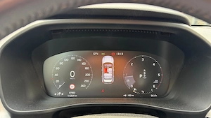 Volvo xc 40 awd momentum d3 at8 - imagine 4