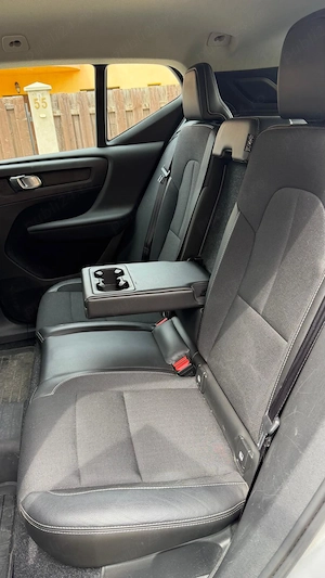 Volvo xc 40 awd momentum d3 at8 - imagine 6