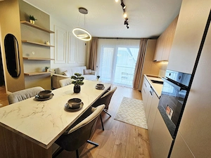 Apartament 2 camere semidecomandat zona Eroilor