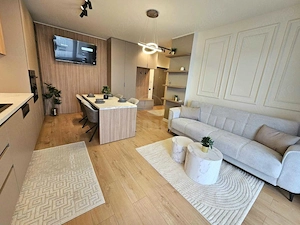 Apartament 2 camere semidecomandat zona Eroilor - imagine 3
