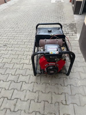 Generator trifazic si monofazic