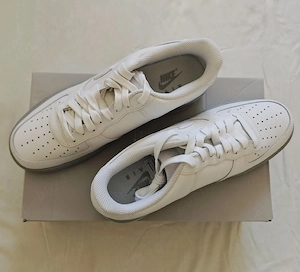 Nike Air Force 1 Light Smoke Grey - imagine 2