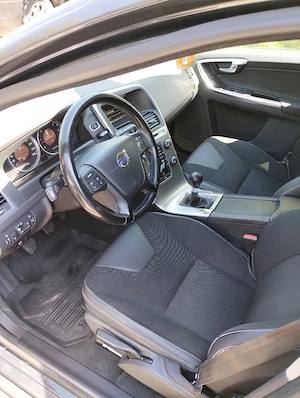 Volvo XC60 2,0 Diesel  163 CP,An 2012 , Cutie Manuală 6 Viteze, Climatronic, Impecabila  - imagine 9