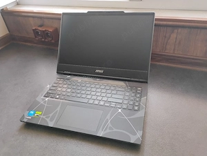 Laptop Msi - Ai - core 5 - RTX - 5050 - imagine 3