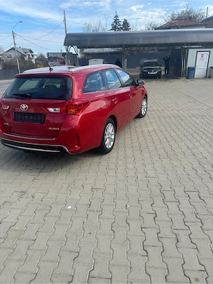 Toyota auris  - imagine 4