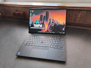 Laptop Lenovo - Ultra 5 - Arc - LTE - 5G