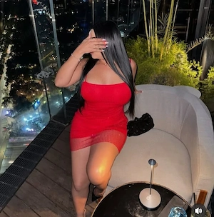 milf 36 ani draguta simpla fara figuri par pubian  - imagine 4