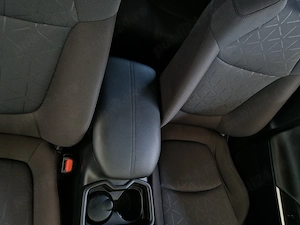 Toyota RAV4 2.5 Hybrid Dynamic HSD E-CVT 218 CP - imagine 11