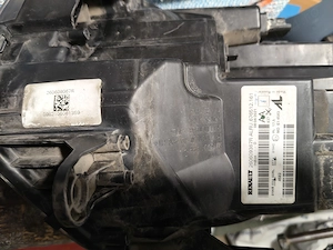 Vând faruri originale DACIA Duster 2  - imagine 3