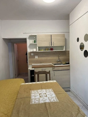 Garsoniera de inchiriat in zona Titan - imagine 3